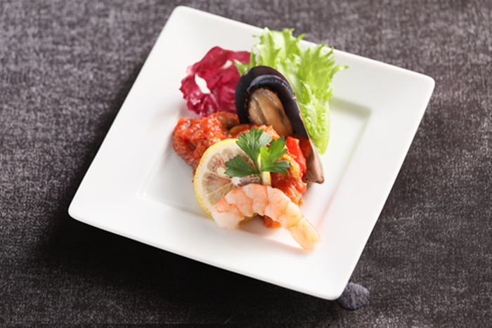 魚介のトマト煮込み